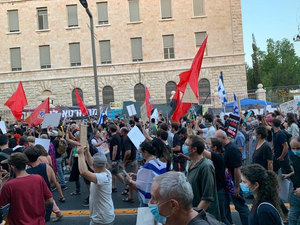 תהלוכה לעבר הכנסת (צילום: יסמין שנהב) תהלוכה לעבר הכנסת