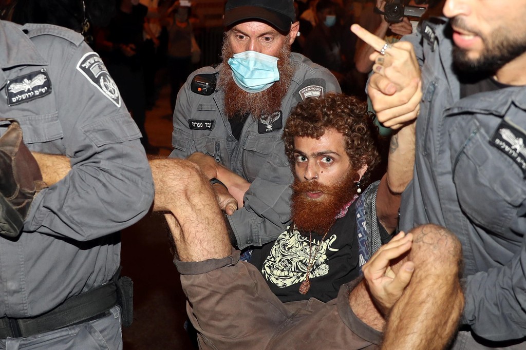 מעצרים בהפגנה בירושלים (צילום: רויטרס) מעצרים בהפגנה בירושלים