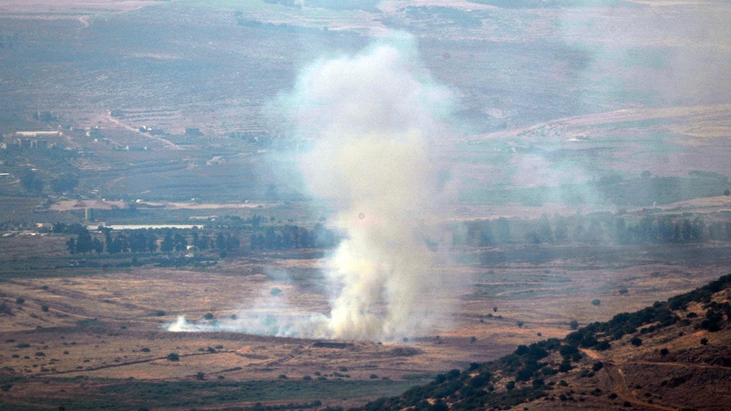 IDF shelling in South Lebanon in response to an attempted infiltration by Hezbollah militants (Photo: EPA) תקיפת צה"ל בלבנון