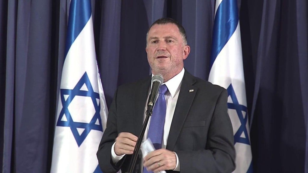 יולי אדלשטיין. "קטיעת שרשרת ההדבקה? סליחה אבל זה לא של משרד הבריאות" (צילום: לע"מ ) יולי אדלשטיין