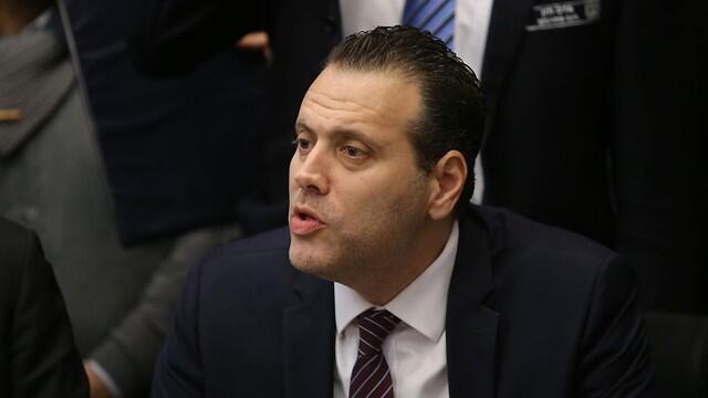 "שמש היא אשת תקשורת, תרבות וקולנוע מהמעלה הראשונה, שתתרום רבות ותכניס רוח חדשה למועצת הקולנוע". שר התרבות מיקי זוהר (צילום: אלכס קולומויסקי ) "שמש היא אשת תקשורת, תרבות וקולנוע מהמעלה הראשונה, שתתרום רבות ותכניס רוח חדשה למועצת הקולנוע". שר התרבות מיקי זוהר