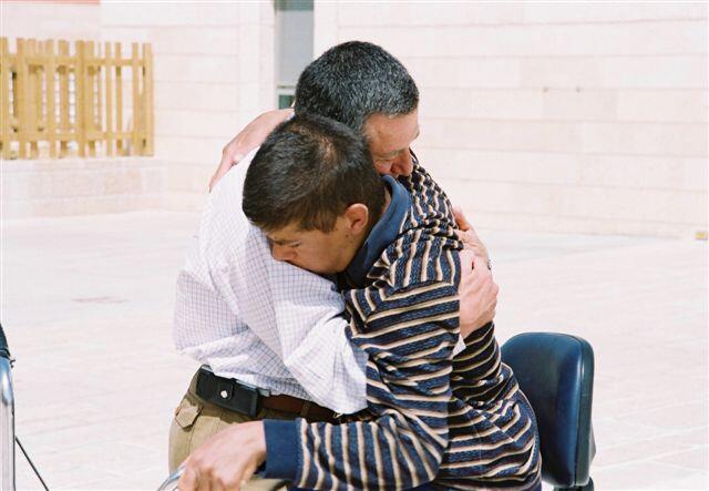 דורון אלמוג ובנו ערן