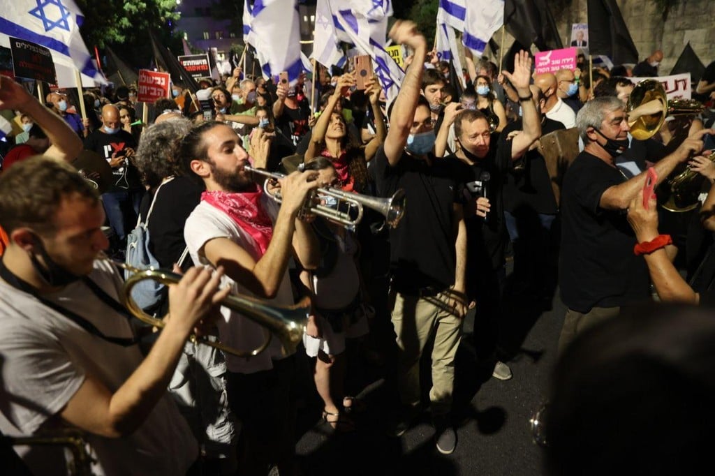 הפגנת הדגלים השחורים מול מעון ראש הממשלה בבלפור ירושלים