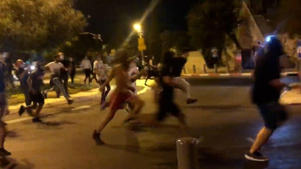 התארגנות ארגון לה פמיליה במתחם התחנה בירושלים