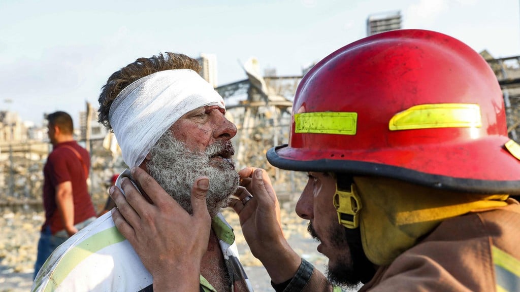 The aftermath of the explosion in Beirut Port on Tuesday (Photo: AFP) נזקים לאחר הפיצוץ בביירות