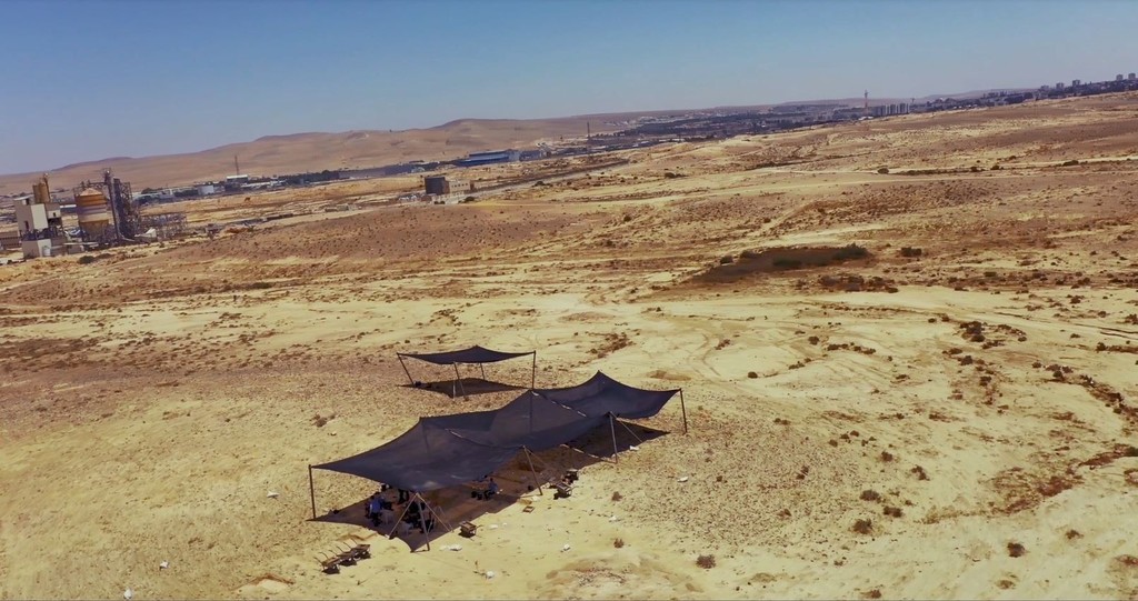 צילום אווירי של חפירת רשות העתיקות ליד דימונה (צילום: אמיל אלג'ם, רשות העתיקות) צילום אוירי של חפירת רשות העתיקות ליד דימונה
