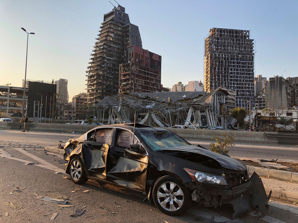 צילום: רויטרס לבנון ביירות אסון פיצוץ נמל אלפי פצועים הבוקר שאחרי