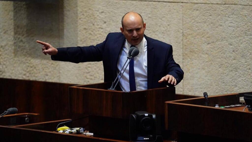 נפתלי בנט במליאת הכנסת על טיפול הממשלה בנגיף הקורונה