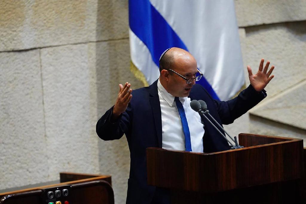 "הגדולה היא לא לבקר מהיציע". בנט (צילום: עדינה ולמן, דוברות הכנסת) מליאת הכנסת