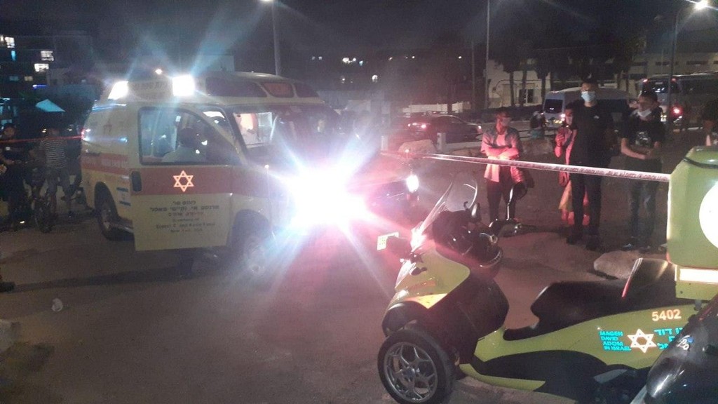 זירת הטביעה, חוף צ'ארלס קלור, ת"א (צילום: תיעוד מבצעי מד"א) זירת הטביעה, חוף צ'ארלס קלור, ת"א