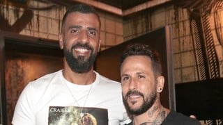 מסיבת הפתעה הלן הוד