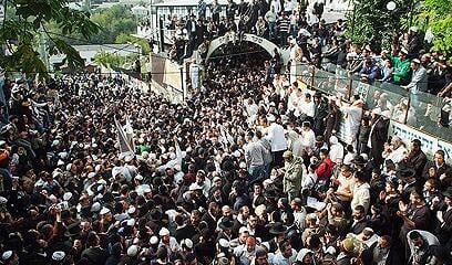 Hasidic Jews at the gravesite of Rebbe Nachman in Uman during a previous Rosh Hashanah pilgrimage (Photo: Israel Bardugo/Archive) Hasidic Jews at the gravesite of Rebbe Nachman in Uman during a previous Rosh Hashanah pilgrimage