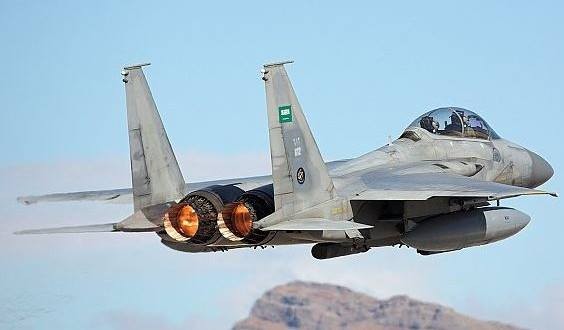 A Saudi F-16 fighter 