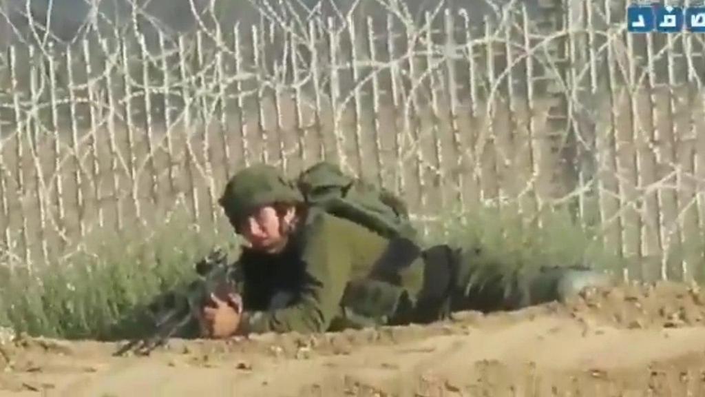 תיעוד מגבול רצועת עזה של צלפי צה"ל יורים לכיוון בלוני תבערה