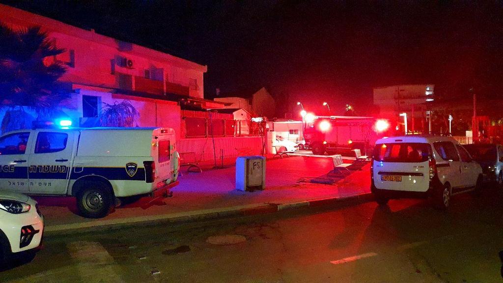 זירת הפגיעה בשדרות (צילום: רועי עידן) שדרות פגיעה ירי עזה