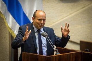 התבטא בעבר נגד נישואים חד-מיניים. בנט