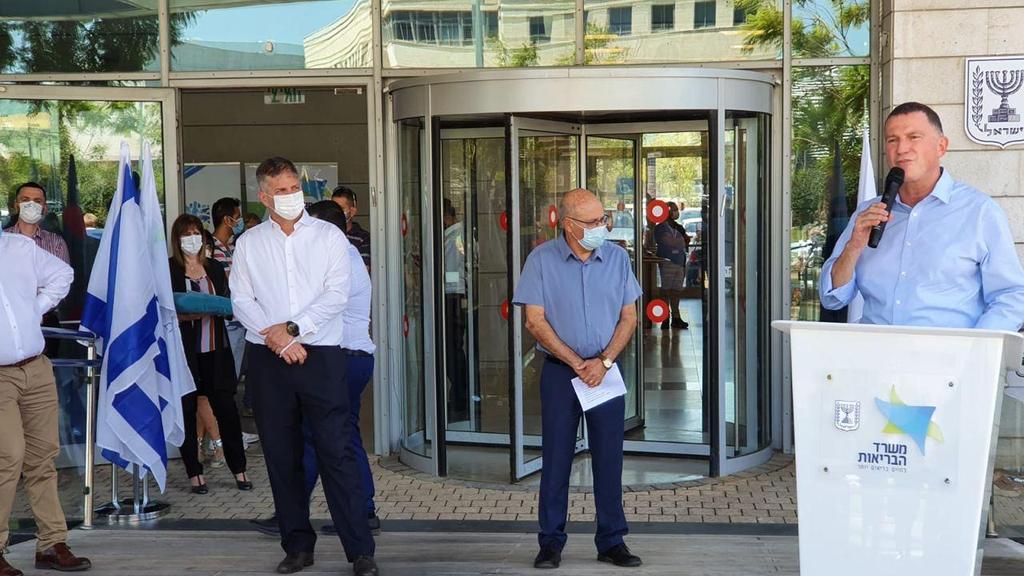 יולי אדלשטיין. הבוקר (באדיבות משרד הבריאות) יולי אדלשטיין