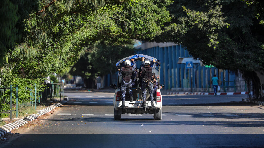 Hamas policemen patrol empty streets amid the ongoing coronavirus pandemic in Gaza (Photo: EPA) Palestinian Hamas policemen patrol on empty streets amid the ongoing coronavirus COVID-19 pandemic in Gaza