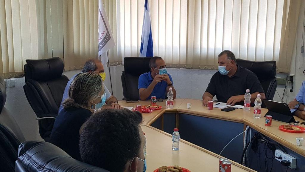 רוני גמזו בטירה