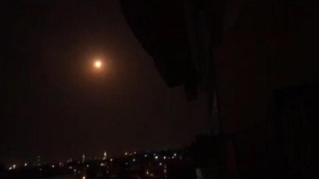 התקיפה בסוריה, הלילה דיווחים בסוריה על תקיפה ישראלית