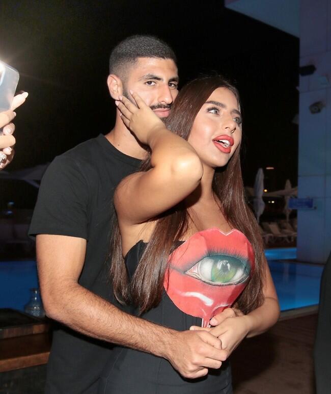 ממי, זה אתה? כהן משיקה את החבר החדש אביאל בן חמו (צילום: ענת מוסברג) ממי, זה אתה? כהן משיקה את החבר החדש אביאל בן חמו