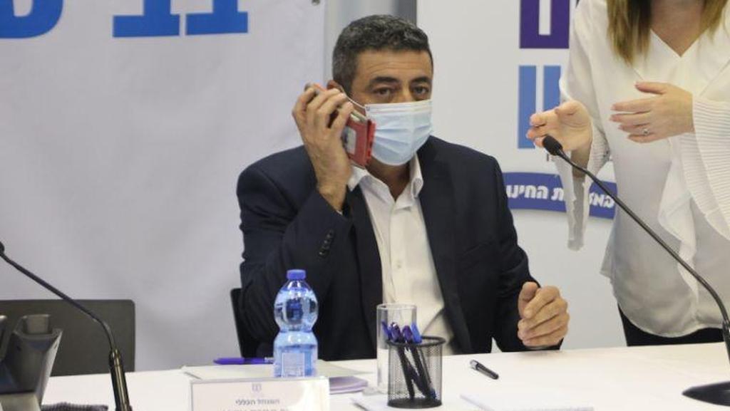 עמית אדרי. שנה ראשונה כמנכ"ל משרד החינוך (צילום: מוטי קמחי) חמ"ל משרד החינוך. נערכים לשנת הלימודים החדשה