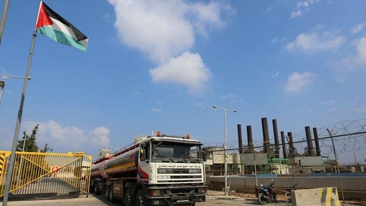מכליות סולר שמיועדות להפעלת תחנת החשמל ברצועת עזה
