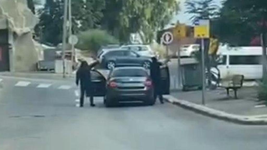 החמושים מחזיקים באקדחים אירוע ירי באור יום בחיפה