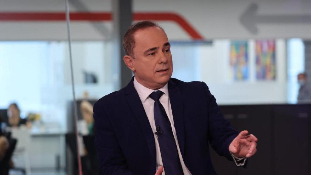 השר שטייניץ באולפן ynet. "ניר ברקת השתלח" (צילום: יריב כץ) יובל שטייניץ