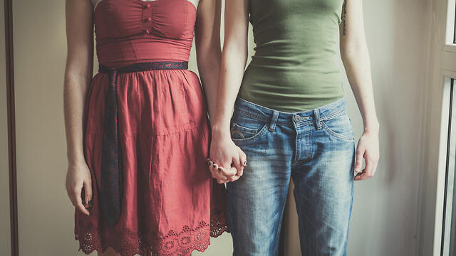 פתאום באמצע החיים. נשים מספרות (צילום: Shutterstock) פתאום באמצע החיים. נשים מספרות