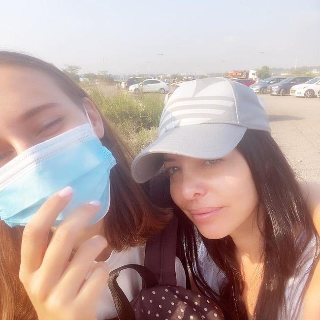 כבר מתגעגעת. מיכל ומילה (צילום: אינסטגרם) כבר מתגעגעת. מיכל ומילה