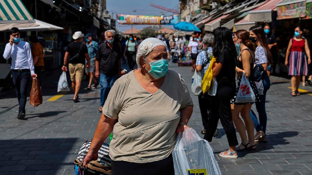Mahane Yehuda Market in Jerusalem (Photo: AFP) שוק מחנה יהודה בירושלים