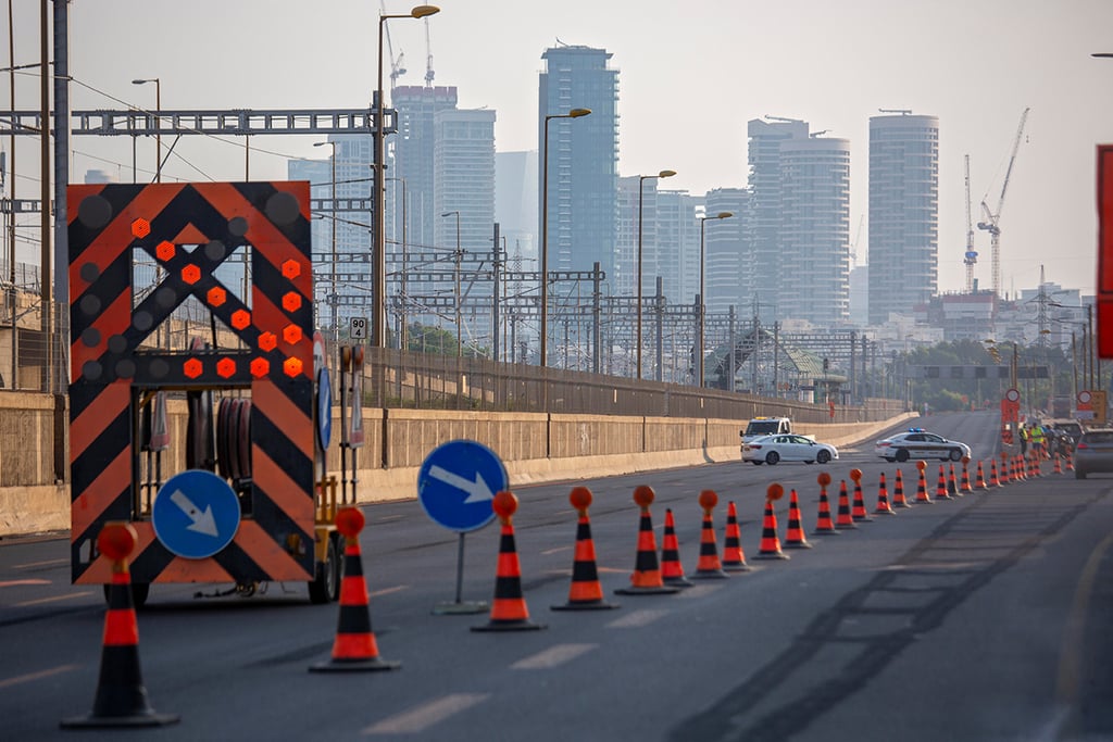 מחסומים בכביש איילון