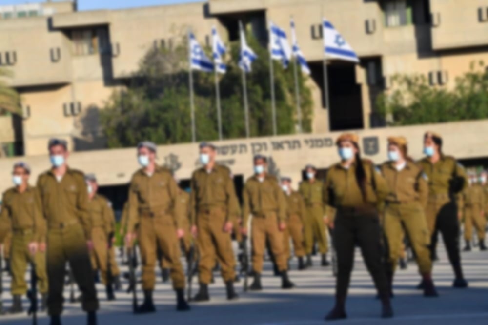 מפקדת פלוגה הודחה, מפקדים אחרים נשפטו. טקס סיום קורס קצינים בבה"ד 1, ארכיון (צילום חיים הורנשטיין ) טקס סיום קורס קצינים