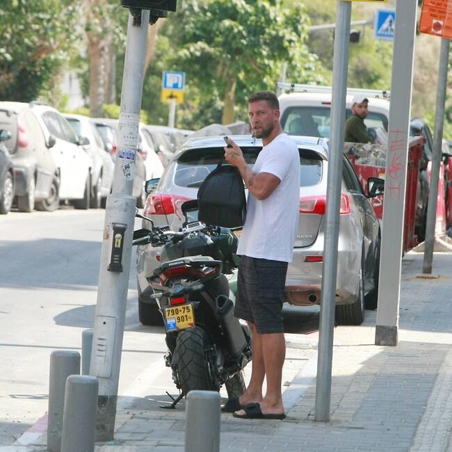 אנחנו כבר מכירים, אל תהיה כזה מופתע (צילום: מוטי לבטון) אנחנו כבר מכירים, אל תהיה כזה מופתע