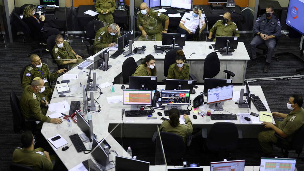 IDF Home Front Command epidemiological investigations center (Photo: AFP) מפקדת "אלון" של פיקוד העורף ברמלה