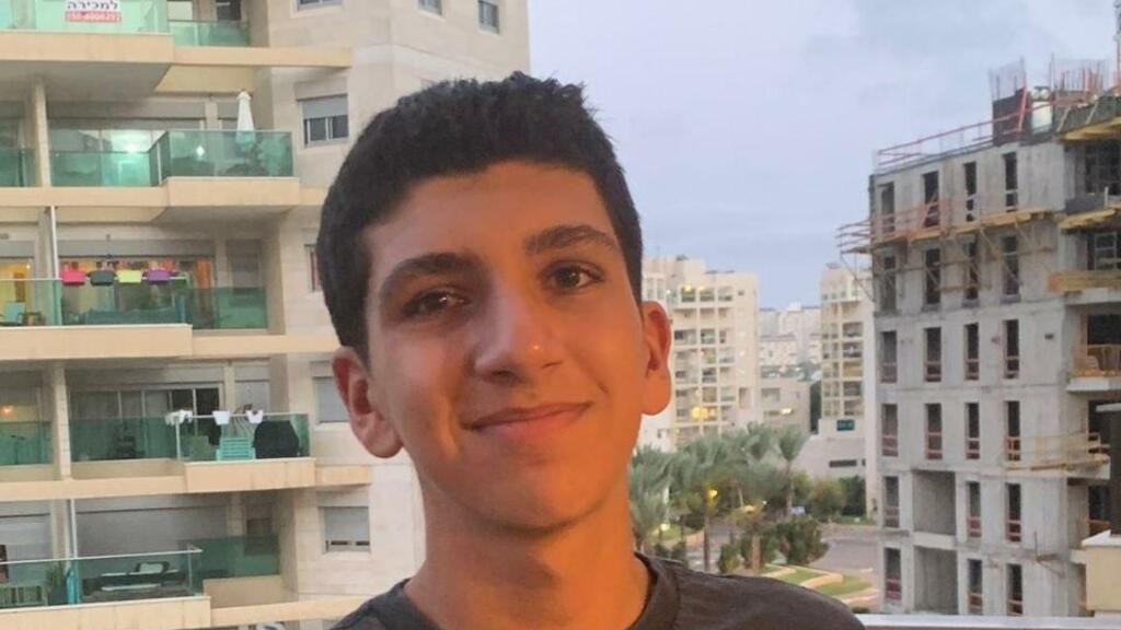 גיא אהרון גיא אהרון
