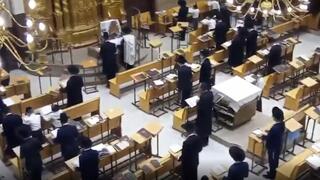 בית כנסת פעיל: כך זה נראה בישיבת פוניבז' בזמן הסגר