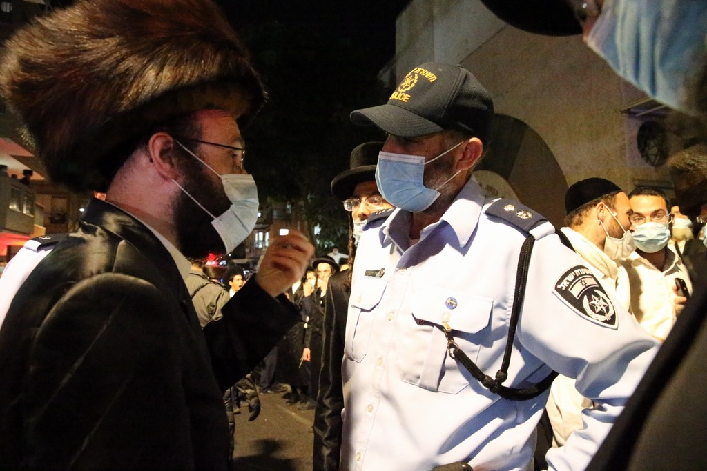 צילום: שאול גולן עימותים בין שוטרים לקבוצות חרדים בסמוך לבית הכנסת חסדא בבני ברק