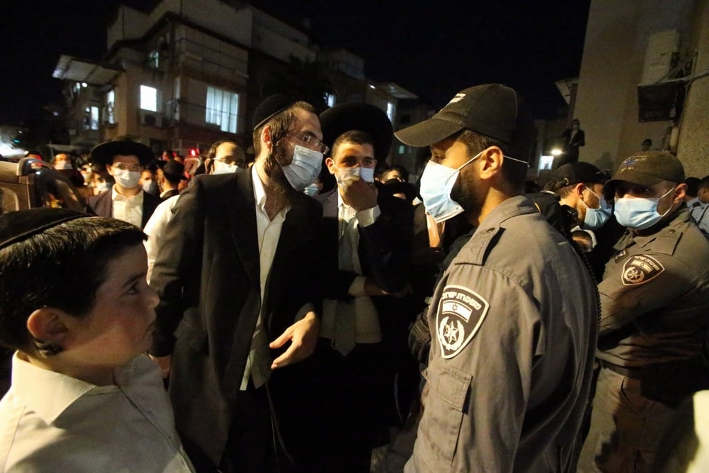 צילום: שאול גולן עימותים בין שוטרים לקבוצות חרדים בסמוך לבית הכנסת חסדא בבני ברק