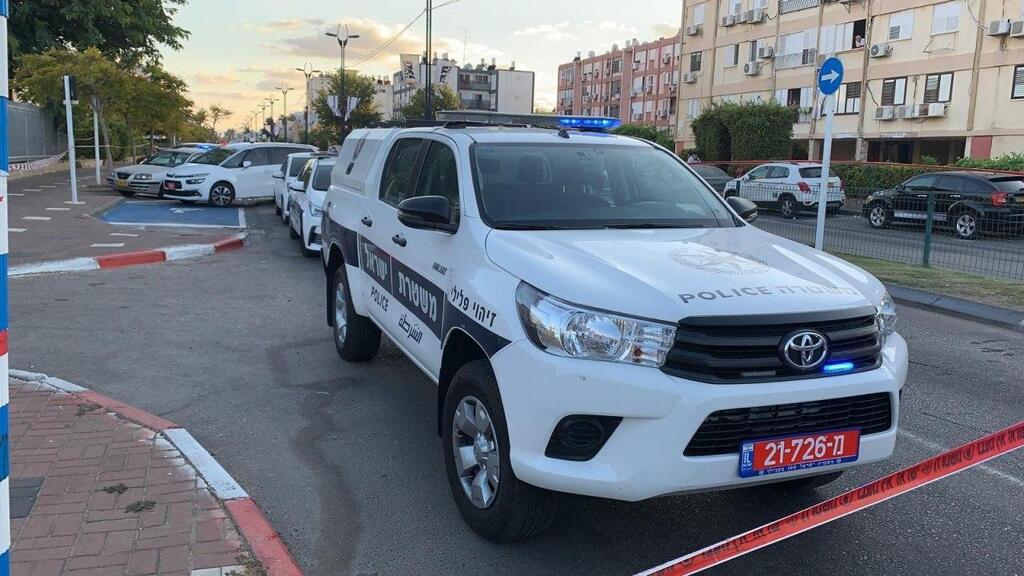זירת הדקירה בעכו (צילום: דוברות משטרת ישראל) חשד לרצח בעכו