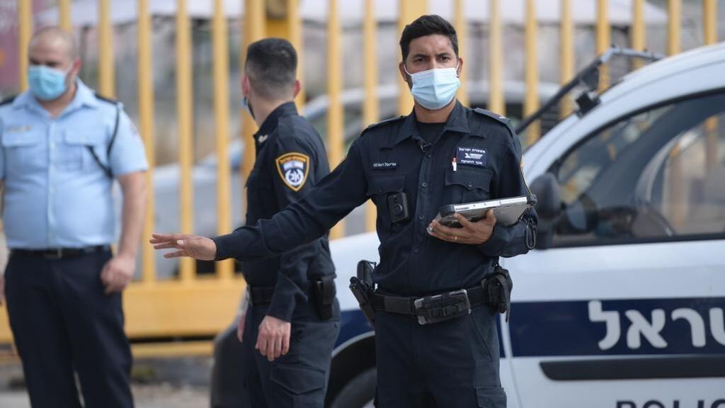 אכיפה של הנחיות הסגר ברחבי הארץ