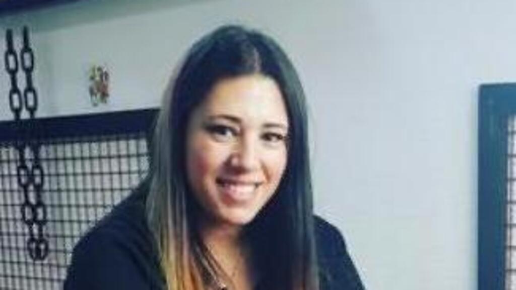 "קשה להסתובב ולחשוב שמישהו מדבר אליי ואני לא יודעת". נופר צעירי נופר צעירי