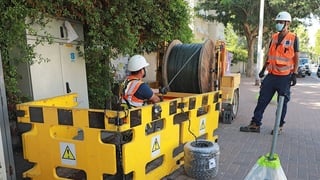 עבודות הנחת סיבים אופטיים