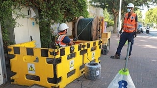 עבודות הנחת סיבים אופטיים