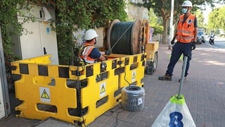 עבודות הנחת סיבים אופטיים