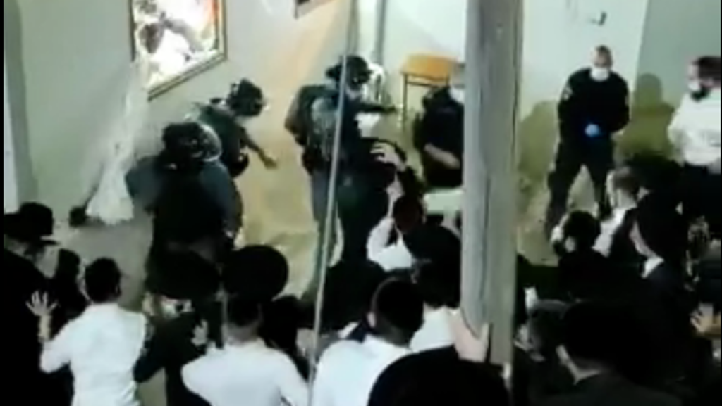 צילום: בנדה, מחאות החרדים הקיצונים העימותים בין שוטרים לאברכים במודיעין עילית