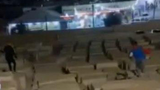 צעירים רצים על קברים בהר הזיתים בסרטון "טיקטוק"