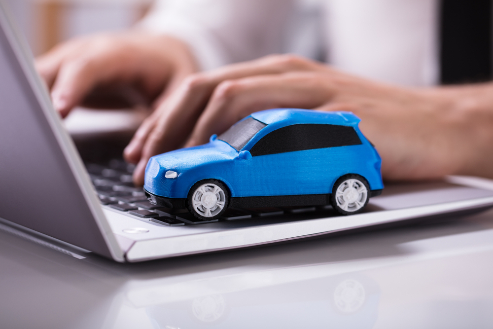 ביטוח רכב דיגיטלי (צילום: Shutterstock) ביטוח רכב דיגיטלי