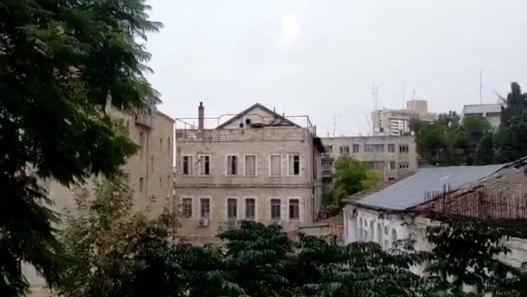 הפתעה נעימה: גשם וברד בירושלים (צילום: דניאלה רן) גשם וברד החלו לרדת בירושלים